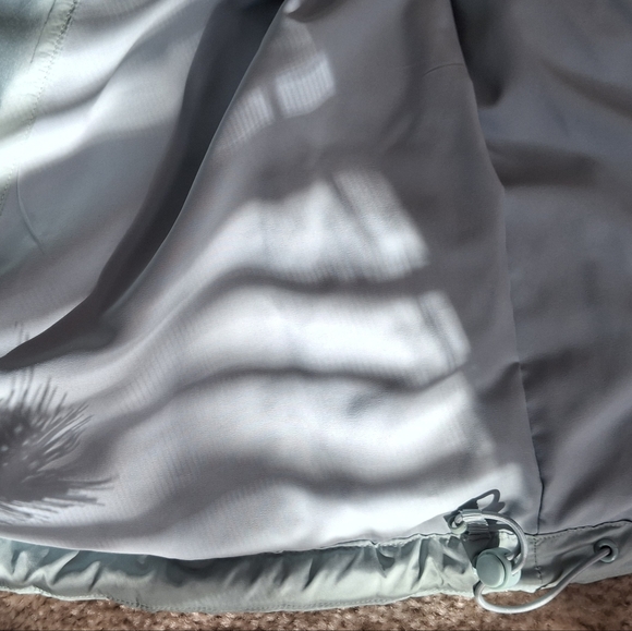 Lululemon Wunder Puff 600-Down-Cropped Vest Frosted Jade - Picture 13 of 15